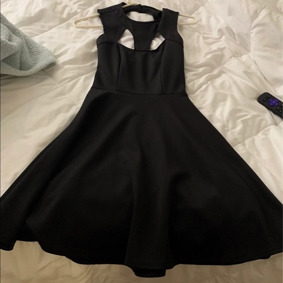 Dress by GUESS - Picture 1 of 3